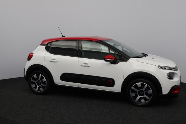 Citroen C3 1.2 PureTech Shine/ DEALER ONDERHOUDEN!/ AUTOMAAT!/ D-Riem verv: 91.000 KM!/ Two-Tone/ Camera/ 17'' LMV/ Apple + Android/ DAB+/ Extra getint glas/ Navi/ Clima/ Cruise/ Elek. pakket/ Isofix/ Bluetooth/ Mistl./ PD