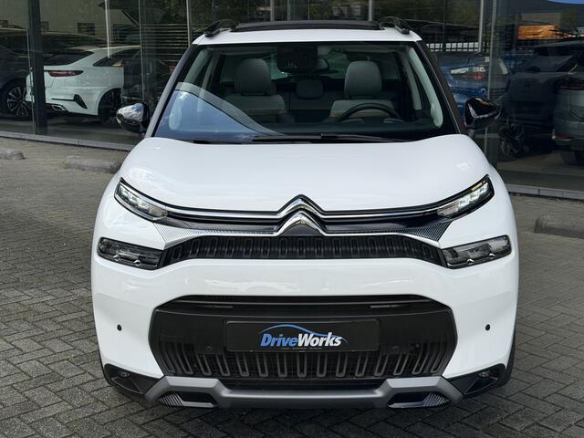 Citroen C3 Aircross 1.2 SHINE 130PK | Nieuwstaat | Automaat | Pano | 1/2 Leer | 17" | Carplay | Interesse in een bezichtiging of proefrit, bel of app met 06-24282842 / 06-42130156