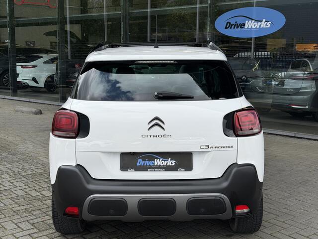 Citroen C3 Aircross 1.2 SHINE 130PK | Nieuwstaat | Automaat | Pano | 1/2 Leer | 17" | Carplay | Interesse in een bezichtiging of proefrit, bel of app met 06-24282842 / 06-42130156