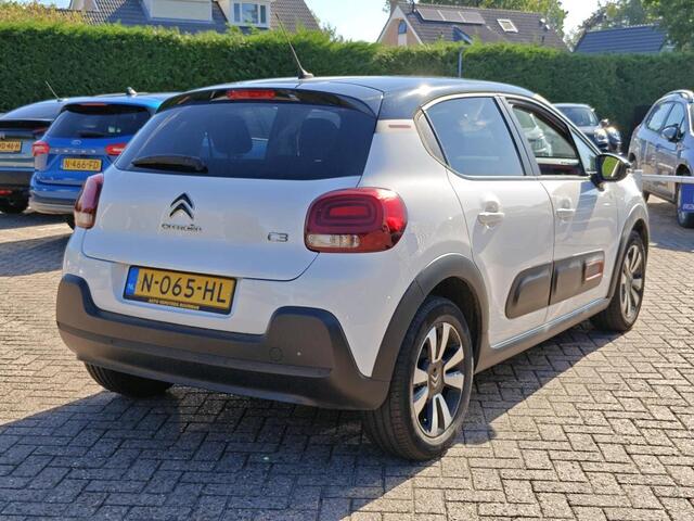 Citroen C3 1.2 PureTech C-Series ALL-INRIJKLAARRIJS/Navi/Duo-Tone/Parkeersensoren/Cruise Controle