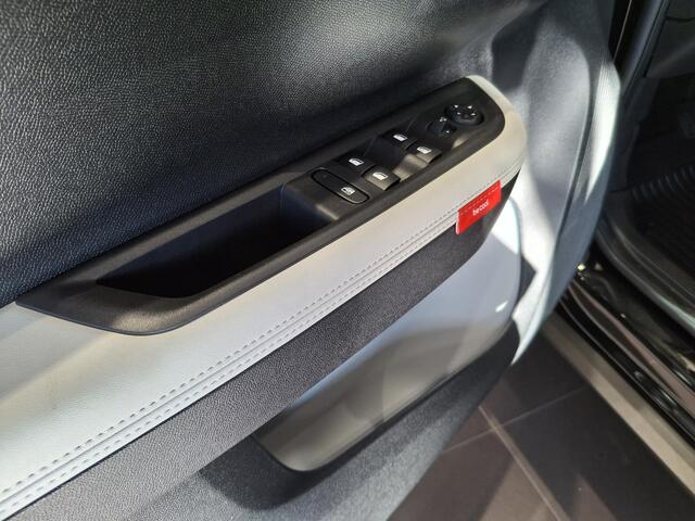 Citroen C3 Ë-C3 Max 113pk 44 kWh | Lm Velgen | Parkeercamera | Climate Control l Bel voor de actuele KM-Stand