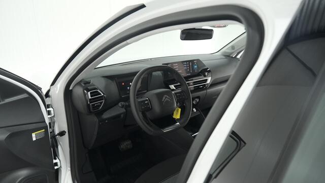 Citroen C4 Puretech 130 EAT6 Feel | Camera | Parkeersensoren | Navigatie | Apple Carplay
