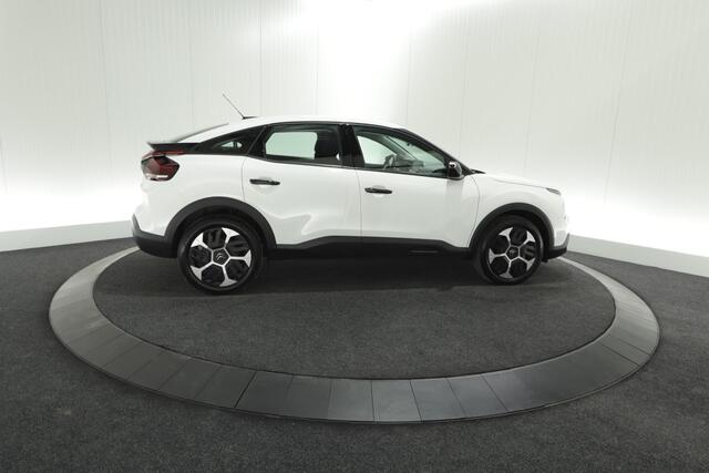 Citroen C4 Puretech 130 EAT6 Feel | Camera | Parkeersensoren | Navigatie | Apple Carplay