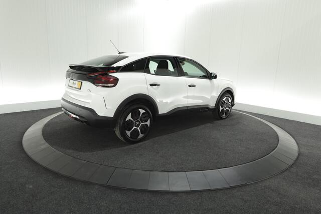 Citroen C4 Puretech 130 EAT6 Feel | Camera | Parkeersensoren | Navigatie | Apple Carplay