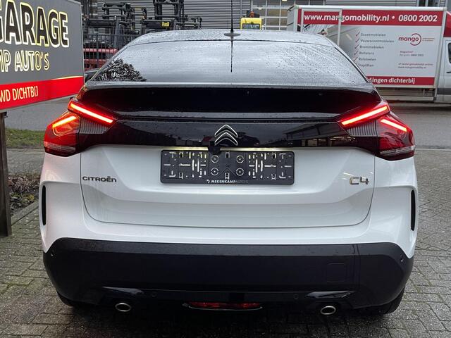 Citroen C4 1.2 Puretech Feel Pack EAT8 18"/Camera/Stoelverwarming/Apple Carplay & Android Auto/PDC