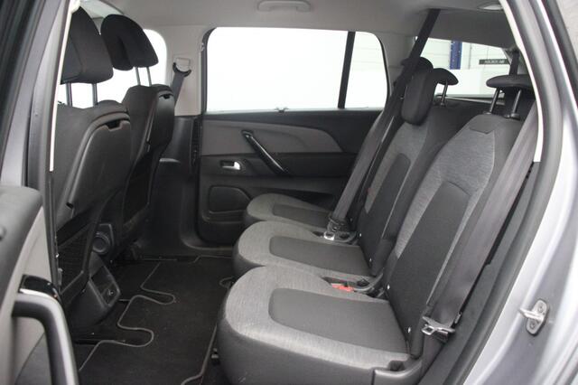 Citroen C4 1.2 PureTech Feel 7 Persoons - Carplay, Cruise, Trekhaak