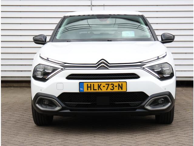 Citroen C4 1.2 130PK Shine | AppleCarPlay/AndroidAuto | Cruise Control | Navigatie | Trekhaak | LMV | Climate Control | Camera | Head-Up Display | Stoel/Stuur verwarming | Armsteun | Trekhaak | Isofix |