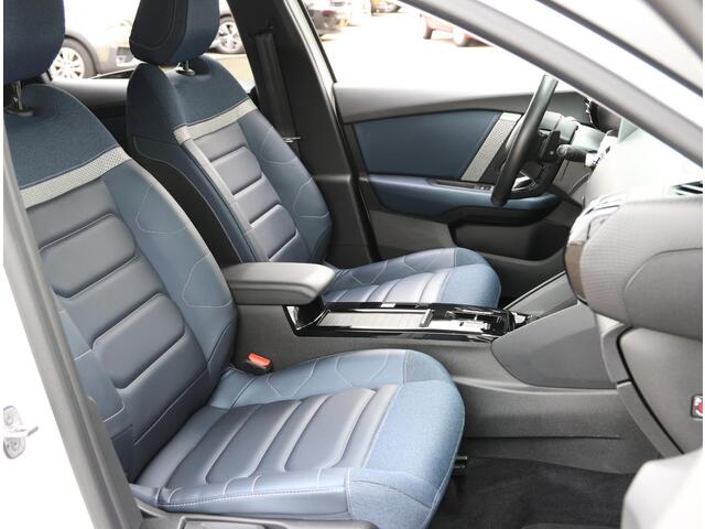 Citroen C4 1.2 130PK Shine | AppleCarPlay/AndroidAuto | Cruise Control | Navigatie | Trekhaak | LMV | Climate Control | Camera | Head-Up Display | Stoel/Stuur verwarming | Armsteun | Trekhaak | Isofix |