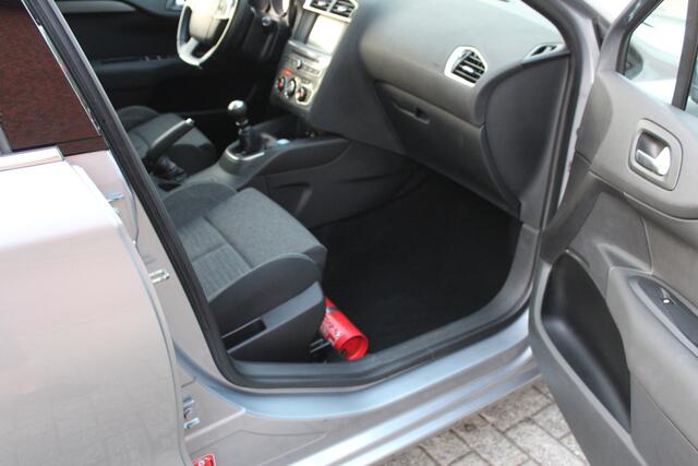 Citroen C4 1.2 PureTech 130 PK Clima-Cruise-Navi-Keyless-Trekhaak