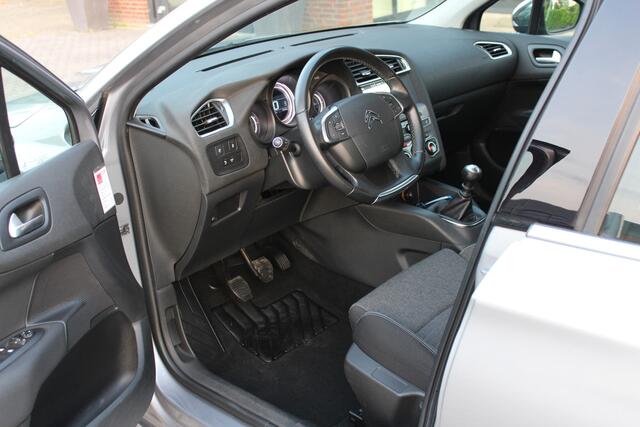 Citroen C4 1.2 PureTech 130 PK Clima-Cruise-Navi-Keyless-Trekhaak