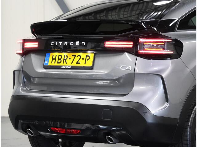 Citroen C4 1.2 Hybrid 136PK Max | AppleCarPlay/AndroidAuto | Adaptieve Cruise Control | Navigatie | LMV | Climate Control | 360'Camera | Head-Up Display | Armsteun | Isofix | Privacy Glass |