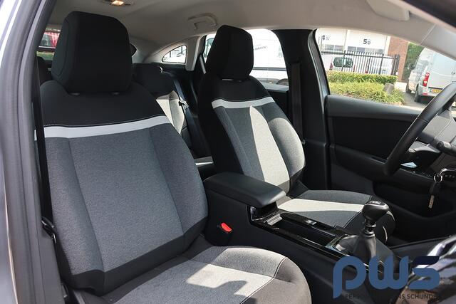 Citroen C4 1.2 Puretech Feel Navi / Cruise / Camera / PDC / Apple Carplay / 1e Eig / NL auto! New Model
