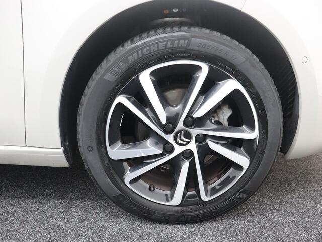 Citroen C4 SpaceTourer 1.2 PureTech Shine Airco (auto), Apple carplay/Android Auto, Cruise control, bots waarschuwing systeem, dodehoek detector, parkeersensoren voor/achter, spraakbediening, verkeersbord detectie, Vermoeidheids herk Ben je op zoek naar een ruime, c