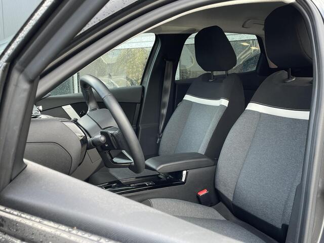 Citroen C4 1.2 Puretech Feel Pack - Navigatie - Stoelverwarming - Climate Control