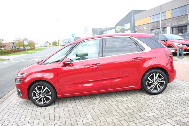Citroen C4 SpaceTourer 1.2 PureTech Shine Clima-Cruise-Navi-Camera-Pano-Trekhaak 12 Maanden Bovag Garantie !!
