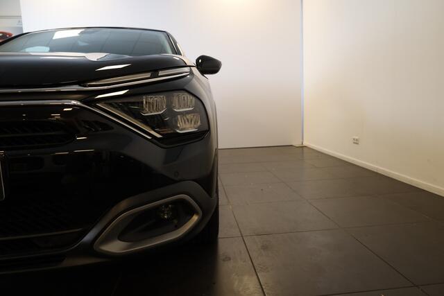 Citroen C4 PT 130 Shine Camera | Navi | Sensoren |Stoel en voorruitverwarming Apple Carplay/