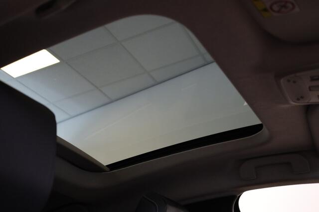 Citroen C4 PT 130 Shine Automaat Elektrisch Schuif/kanteldak | Camera en sensoren | Apple Carplay Android Auto | draadloos laden telefoon