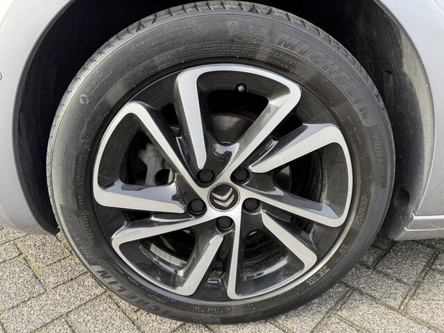 Citroen C4 SpaceTourer 130pk Shine (Camera - Keyless Entry - Parkeersensoren V+A - Navigatie - Apple Carplay - Automatisch parkeren - Automatische Airco)