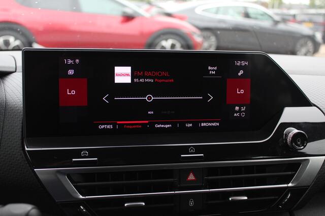 Citroen C4 1.2 Puretech Shine / Camera / Head-up / Keyless / Leder / 18'' / Navigatie / DAB / Dodehoek / ACC / Virtual Cockpit