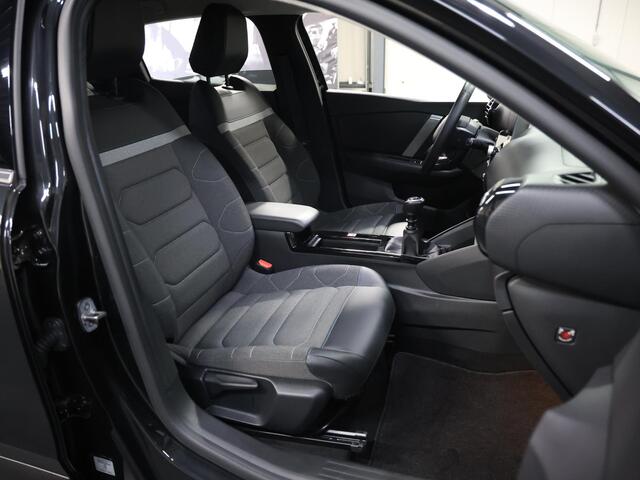 Citroen C4 1.2 130PK Feel Edition | Head-Up Display | Cruise Control | Camera | Keyless | DAB Radio | AppleCarPlay/AndroidAuto | LED | Lederen/Stoffenbekleding | Isofix | Privacy Glass | LM Velgen |