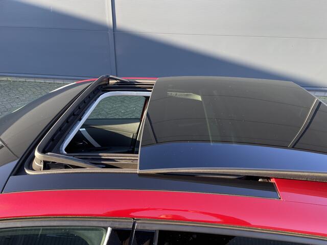 Citroen C4 130pk Shine (Elektrisch Schuifdak - Camera - Keyless Entry - Pack Hifi - Leder - Parkeersensoren V+A - LED - Head up)