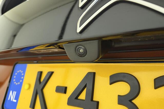 Citroen C4 1.2 130pk Feel Edition | Lederen bekleding | Stoelverwarming | Achteruitrij camera | Apple Carplay/Android Auto | Head-up display | 18 inch LichtMetaal | DAB+