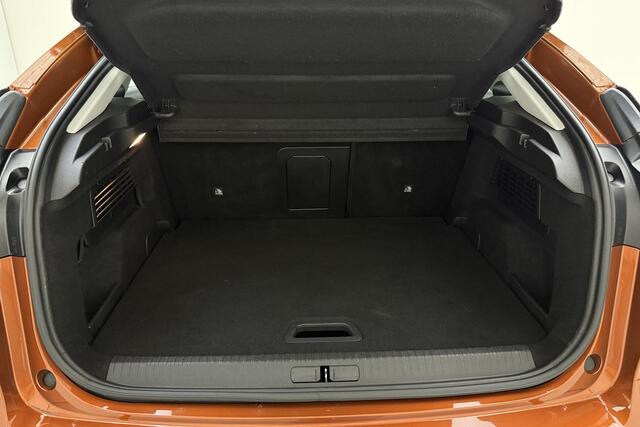 Citroen C4 1.2 130pk Feel Edition | Lederen bekleding | Stoelverwarming | Achteruitrij camera | Apple Carplay/Android Auto | Head-up display | 18 inch LichtMetaal | DAB+