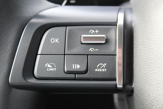 Citroen C4 1.2-130pk Puretech Shine Limited AUTOMAAT ! Gun u het comfort en gemak van een automaat ! Autm. airco, Navigatie, Cruise Control, Climate Control, Lane assist, Stoelverwarming, Camera, Apple CarPlay/Android auto etc.