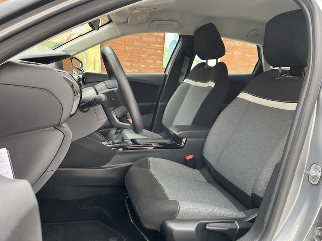 Citroen C4 Puretech 100 Feel | Camera achter | Navigatie | Climate Control | Cruise Control | Carplay/Android Auto |