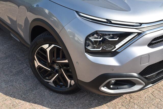Citroen C4 130 EAT8 Shine | Automaat | Navigatie | Airconditioning ECC | Camera achter | Parkeersensoren voor en achter | Carplay & Android Auto | Isofix | Cruise Control | Advanced Comfortstoelen | Hydraulic Cushions | Zeer Compleet!!!