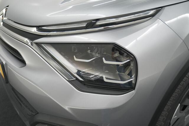 Citroen C4 Puretech 130 Feel | Trekhaak | Camera | Allseason Banden | Climate Control | Parkeersensoren