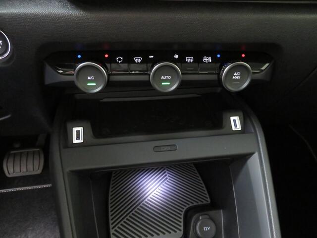 Citroen C4 1.2 Hybrid 145 Max