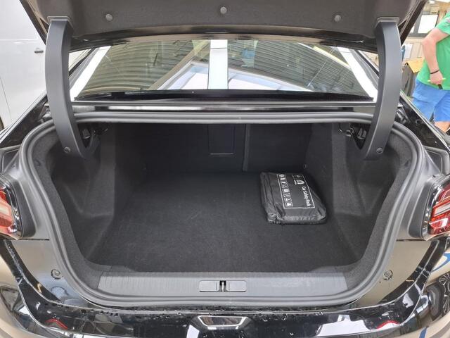 Citroen C4 X 1.2 Hybrid 145pk Max