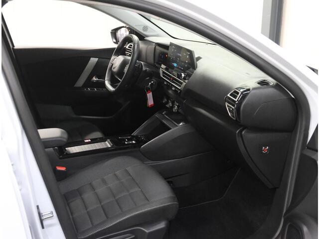 Citroen C4 1.2 Hybrid 136PK Plus | 1ste Eigenaar | Cruise Control | Camera | AppleCarPlay/AndroidAuto | Armsteun | Bluetooth | LED | Isofix | Parkeersensoren | DAB Radio |