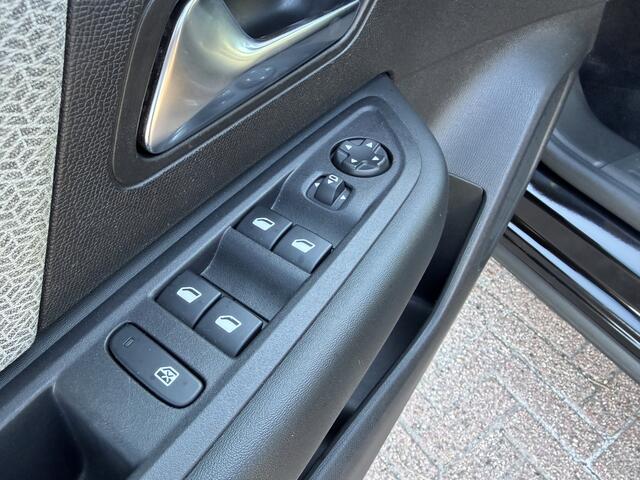 Citroen C4 1.2 Puretech Feel Pack |CAMERA|CARPLAY|HEAD UP|LEDER|CLIMA|CRUISE|PDC|