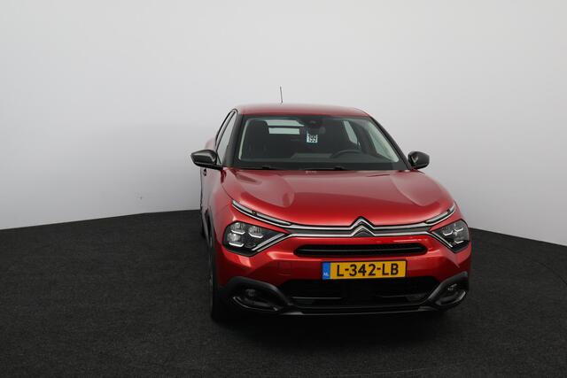 Citroen C4 1.2 Puretech Feel/ Stoel + Stuurverw./ Apple + Android/ LED Koplampen/ Virtual Cockpit/ PDC/ Voorruitverw./ Navi/ Clima/ Cruise/ Bluetooth/ Multi. LEDER. Stuur/ LED Mistl./ Armsteun.