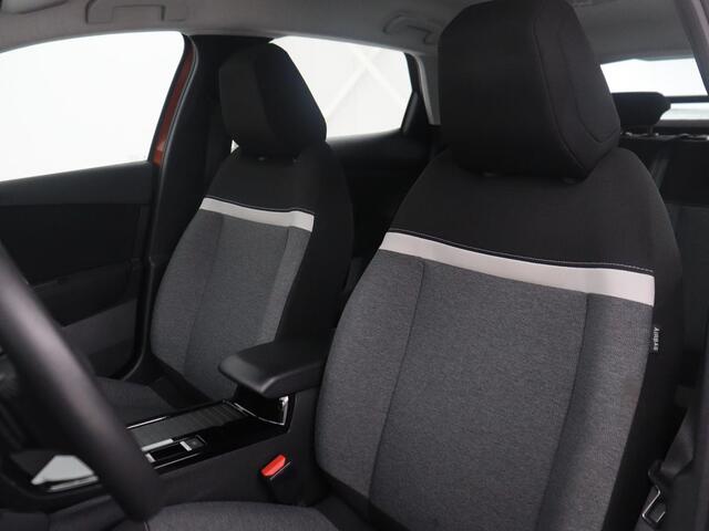 Citroen C4 1.2 Puretech Feel | Cruise control | Navigatie | Camera | Park assist | Carplay | Climate control | Trekhaak