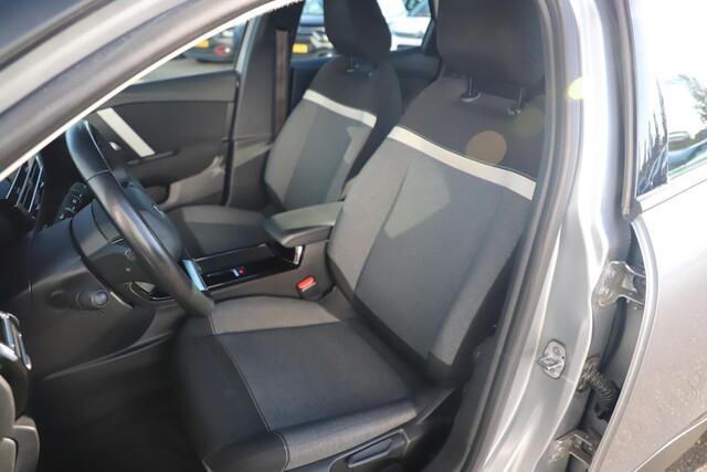 Citroen C4 1.2 Puretech Feel 131PK Trekhaak Virtual Cockpit Navigatie Carplay Android Climate Cruise Control Parkeersensor – foto 7