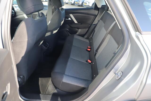 Citroen C4 1.2 Puretech Feel 131PK Trekhaak Virtual Cockpit Navigatie Carplay Android Climate Cruise Control Parkeersensor – foto 8