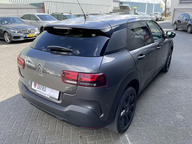 Citroen C4 CACTUS 110pk Shine (Panoramadak - Keyless Entry - Camera - Parkeersensoren V+A - 17"- Dodehoekdetectie)