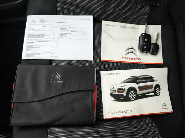 Citroen C4 CACTUS 1.2 PureTech Shine 1e-Eig. Keurig-Onderh. BOVAG-Garantie, NL-Auto. Achteruitrijcamera, Navigatie, Cruise-Control, Parkeersensoren, Airco/Climate, Black-Edition