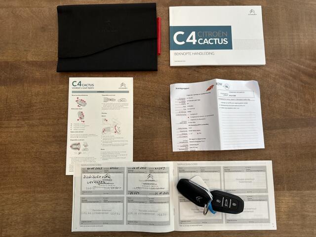 Citroen C4 CACTUS 1.2 PT 110pk Shine Leder, Navi, Camera, Carplay, 17" LMV