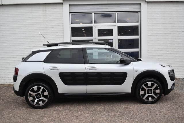Citroen C4 CACTUS PureTech 82 Shine Navi | Airco | Panoramadak | Trekhaak |