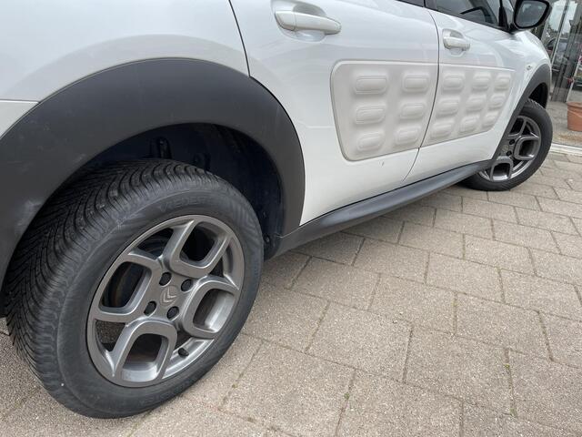 Citroen C4 CACTUS 1.2 PureTech Shine /Automaat/Clima/Cruise/Pano/Navi/