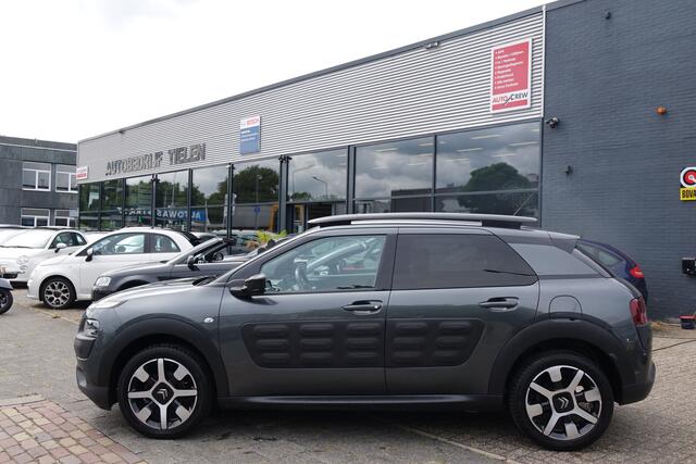 Citroen C4 CACTUS 1.2 PureTech Shine Automaat, navigatie, trekhaak, PDC Nieuwstaat!