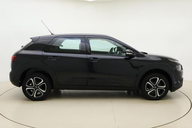 Citroen C4 CACTUS 1.2 PureTech Feel 110 PK | Climate control | Parkeersensoren | Navigatie via Carplay | Weinig kilometers | Cruise control | DAB radio