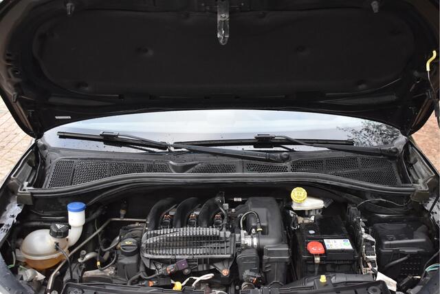 Citroen C4 CACTUS 1.2 PureTech Shine Airbump Blackline | NL-Auto | Nav | Cruise Cotrol | PDC achter | LM-Velgen allweather | NAP | Distributie vervangen