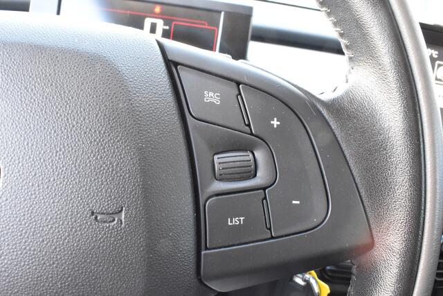 Citroen C4 CACTUS PureTech 82 Shine | Navigatie | Airconditioning ECC | Radio | USB | Bluetooth | Isofix Bevestigingspunten | Stuurbekrachtiging | Getint Glas | Zeer Compleet!!