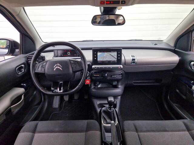 Citroen C4 CACTUS 1.2 110PK Business NL Auto | Dealer. onderh. | Trekhaak | Carplay| Parkeersensoren |