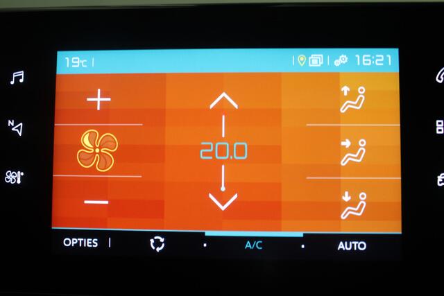 Citroen C4 CACTUS 1.2 PureTech Feel |Camera|Navi|